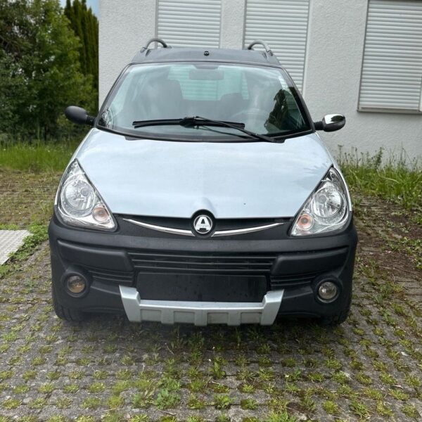 AIXAM CROSSLINE 4 PLACES avec un coffre spacieux
