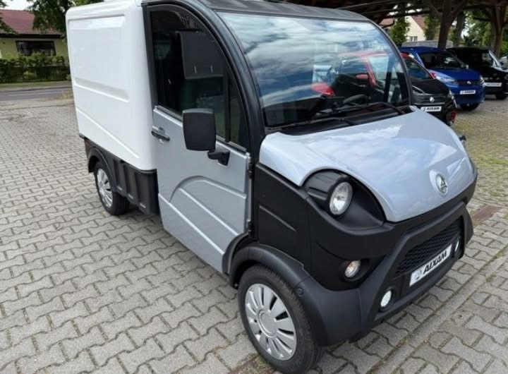 AIXAM D truck Fourgon